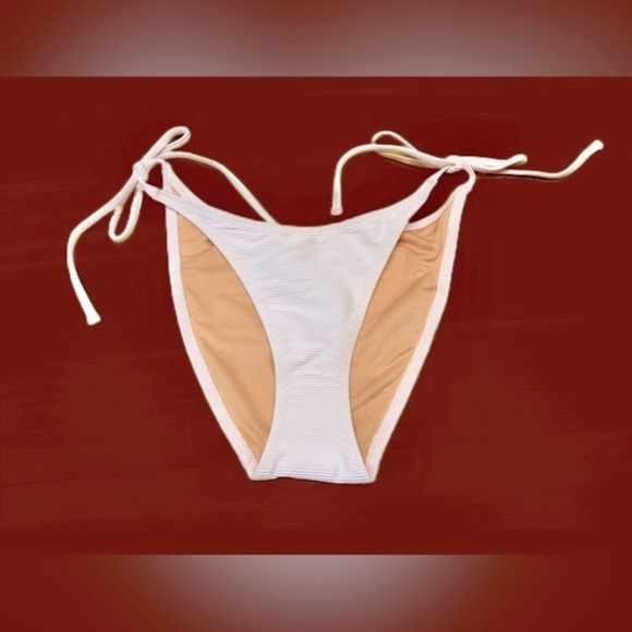 NWT Ribbed Curved-Waist Cheeky String Bikini Bottom in Pale Blossom Pink, Small - Picture 2 of 14